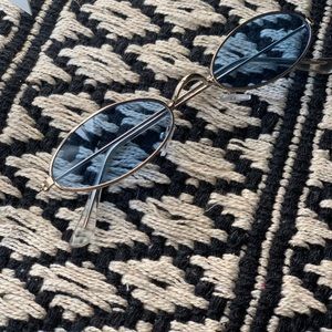 Small frame sunglasses